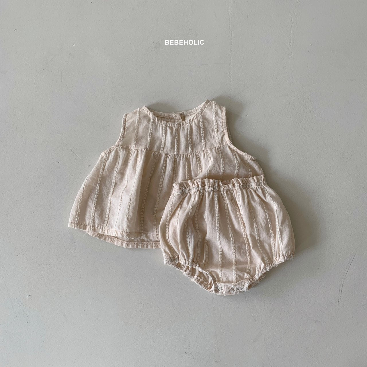 𝐵𝐸𝐵𝐸 𝐻𝑂𝐿𝐼𝐶 Haize Top Bottom Set