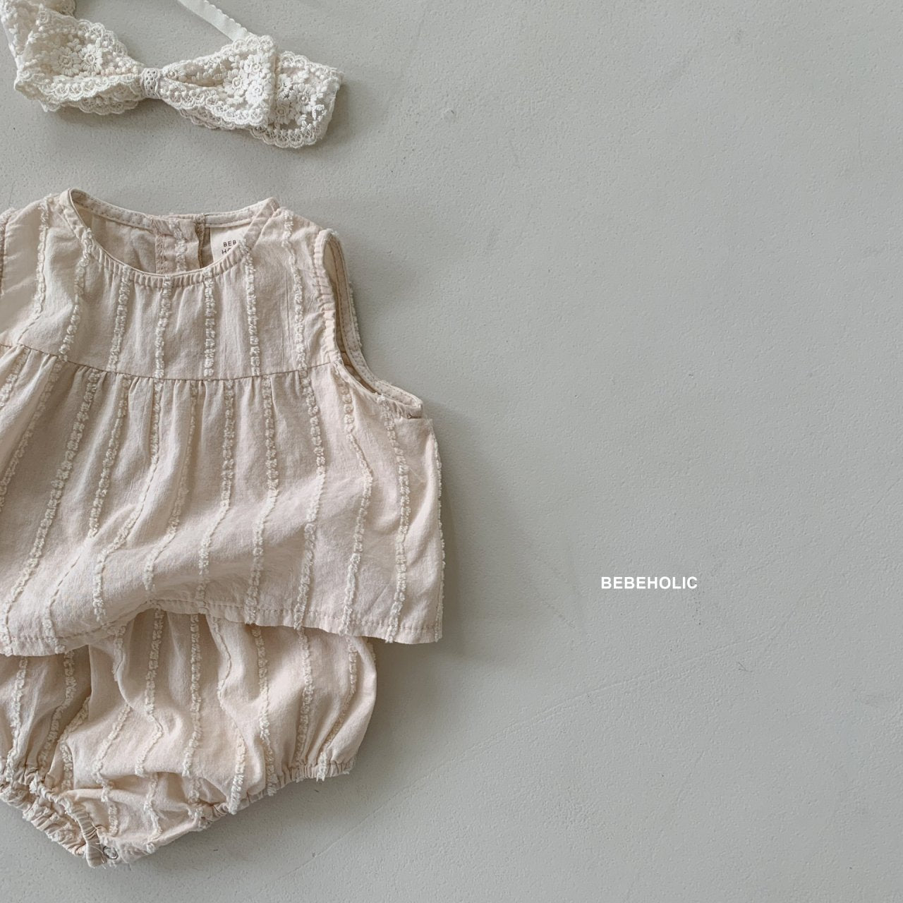 𝐵𝐸𝐵𝐸 𝐻𝑂𝐿𝐼𝐶 Haize Top Bottom Set