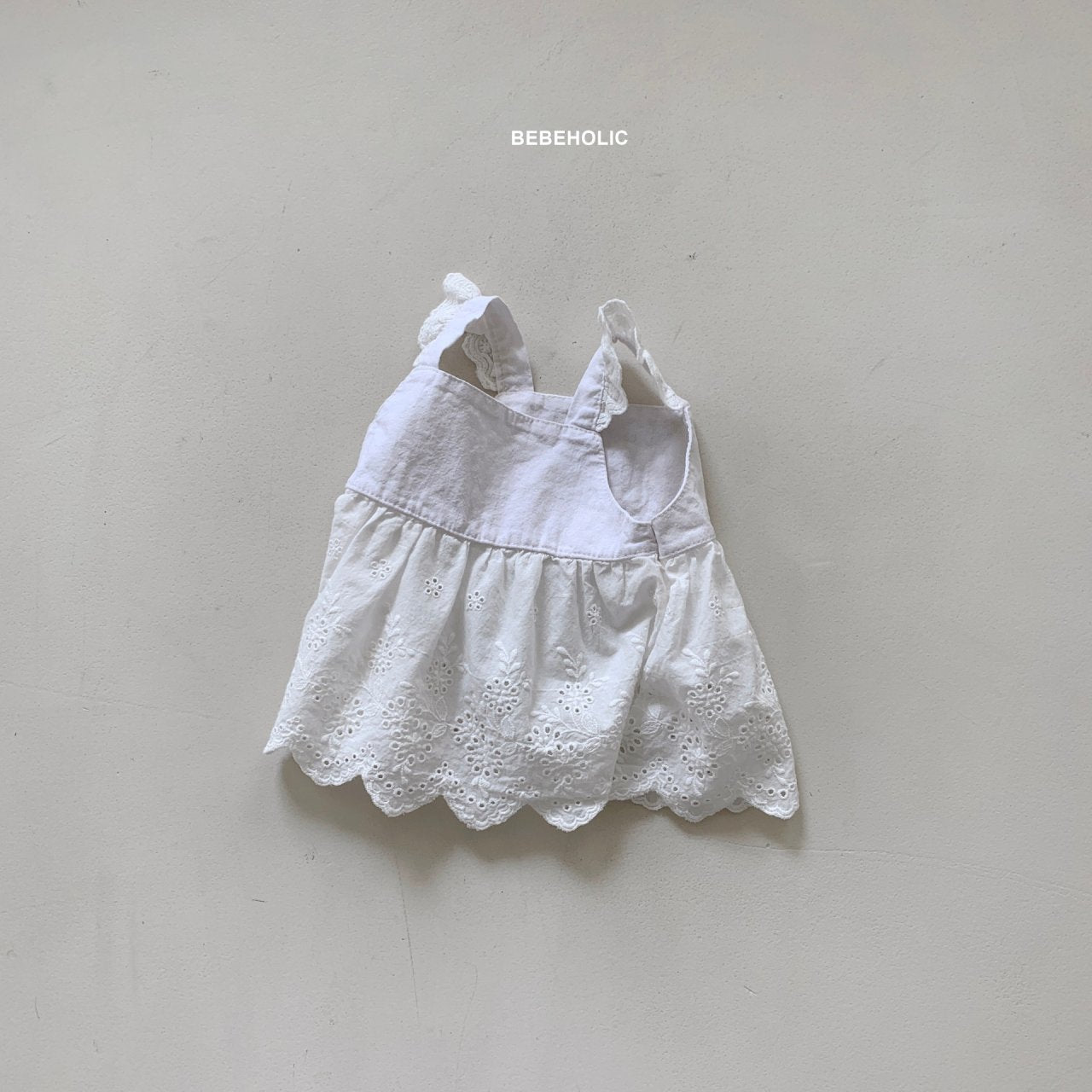 𝐵𝐸𝐵𝐸 𝐻𝑂𝐿𝐼𝐶 Lami Blouse