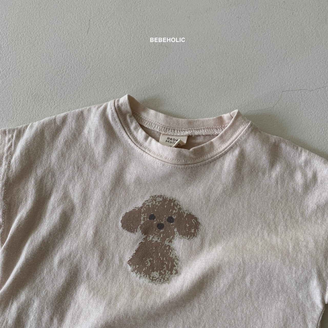 𝐵𝐸𝐵𝐸 𝐻𝑂𝐿𝐼𝐶 Puppy Tee