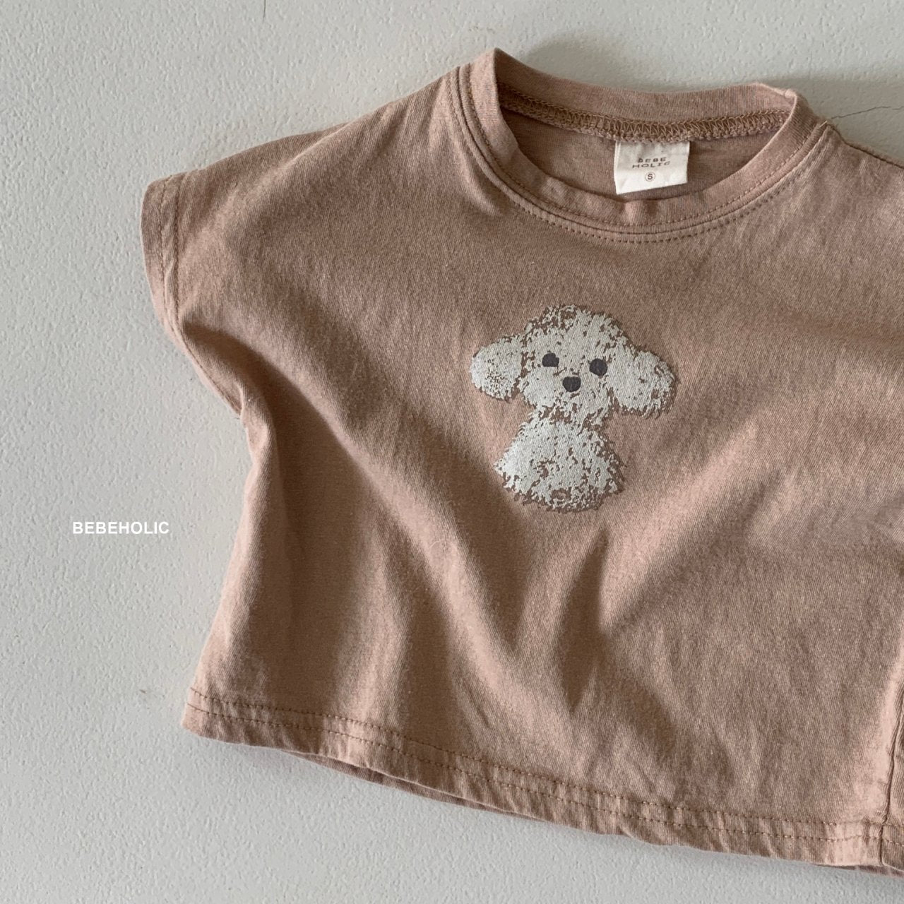 𝐵𝐸𝐵𝐸 𝐻𝑂𝐿𝐼𝐶 Puppy Tee