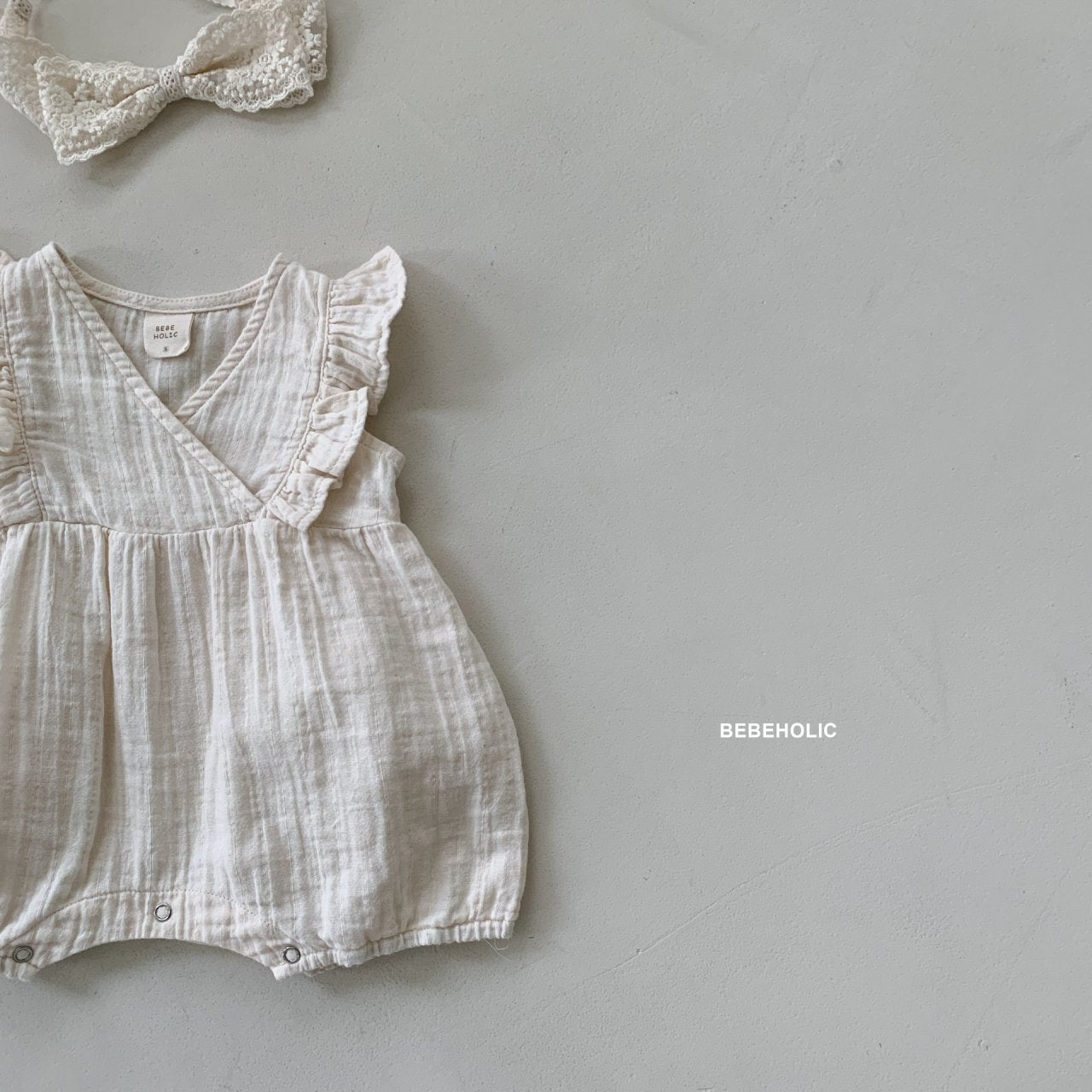 𝐵𝐸𝐵𝐸 𝐻𝑂𝐿𝐼𝐶 Jumi Bodysuit