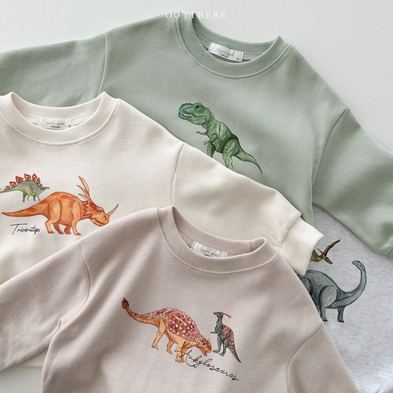 OOTTBEBE / Jurassic Sweatshirt